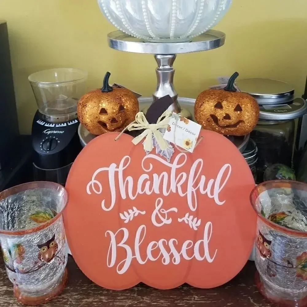 Thankful and Bleseed pumpkin sign